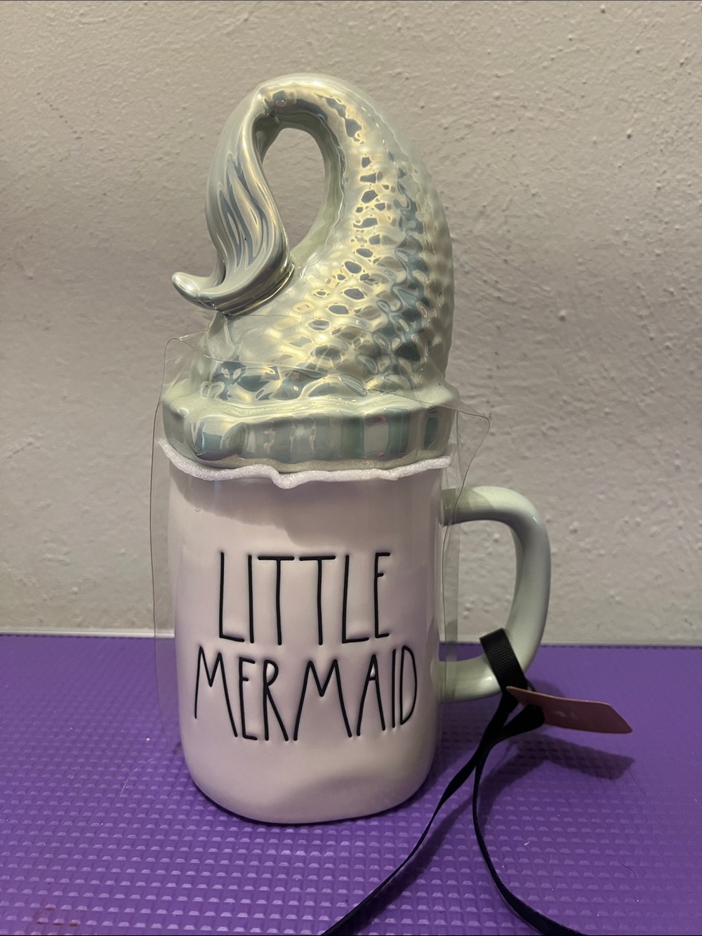 Little Mermaid Ceramic Mug with Iridescent Tail Lid - Pale Mint